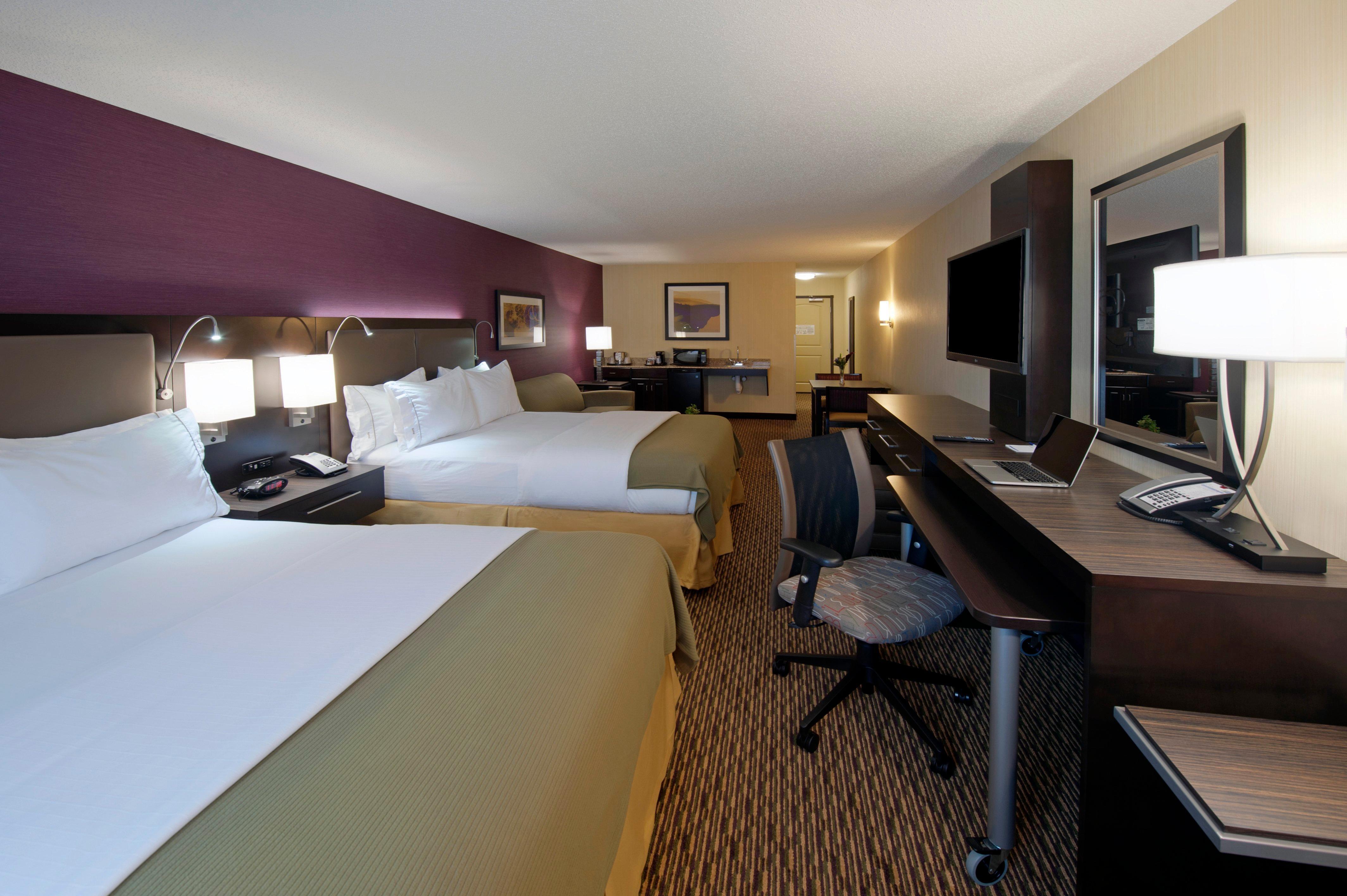 Holiday Inn Express Hotel & Suites Clearfield By Ihg Exterior photo