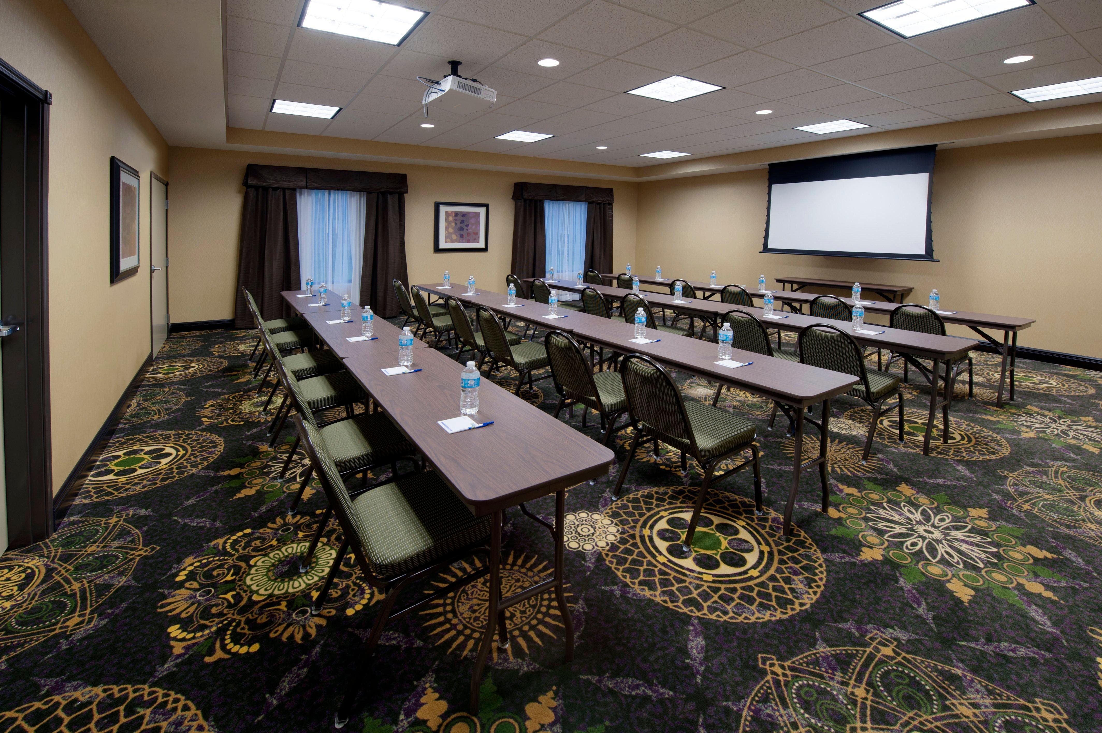 Holiday Inn Express Hotel & Suites Clearfield By Ihg Exterior photo