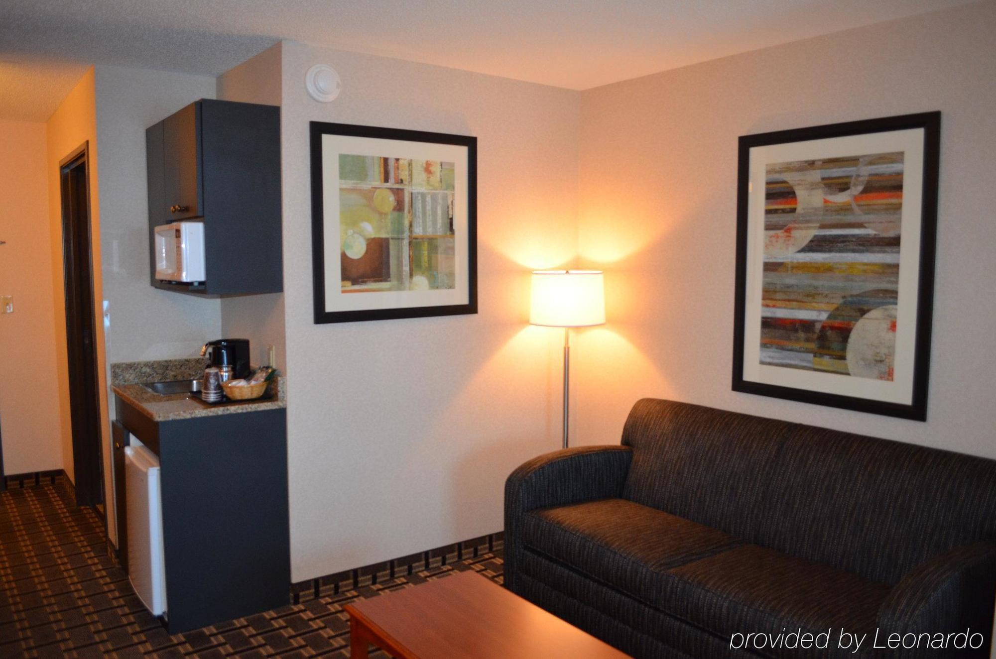 Holiday Inn Express Hotel & Suites Clearfield By Ihg Exterior photo
